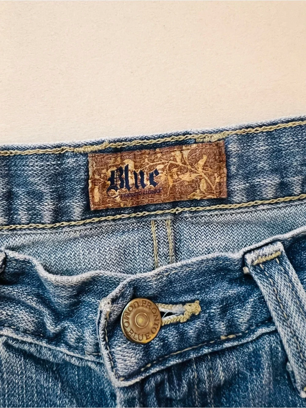 Classic Straight Men’s Jeans in Medium Blue Wash